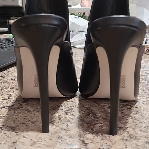 NWOT Aldo heels - Picture 4 of 5